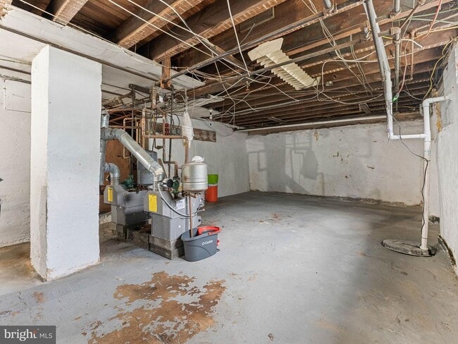 Building Photo - 13 Haddon Ave