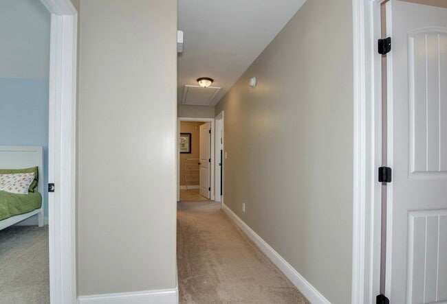 Building Photo - 5464 Everlook Cir