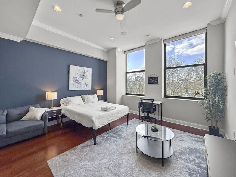 Primary Photo - 1401 N 5th St