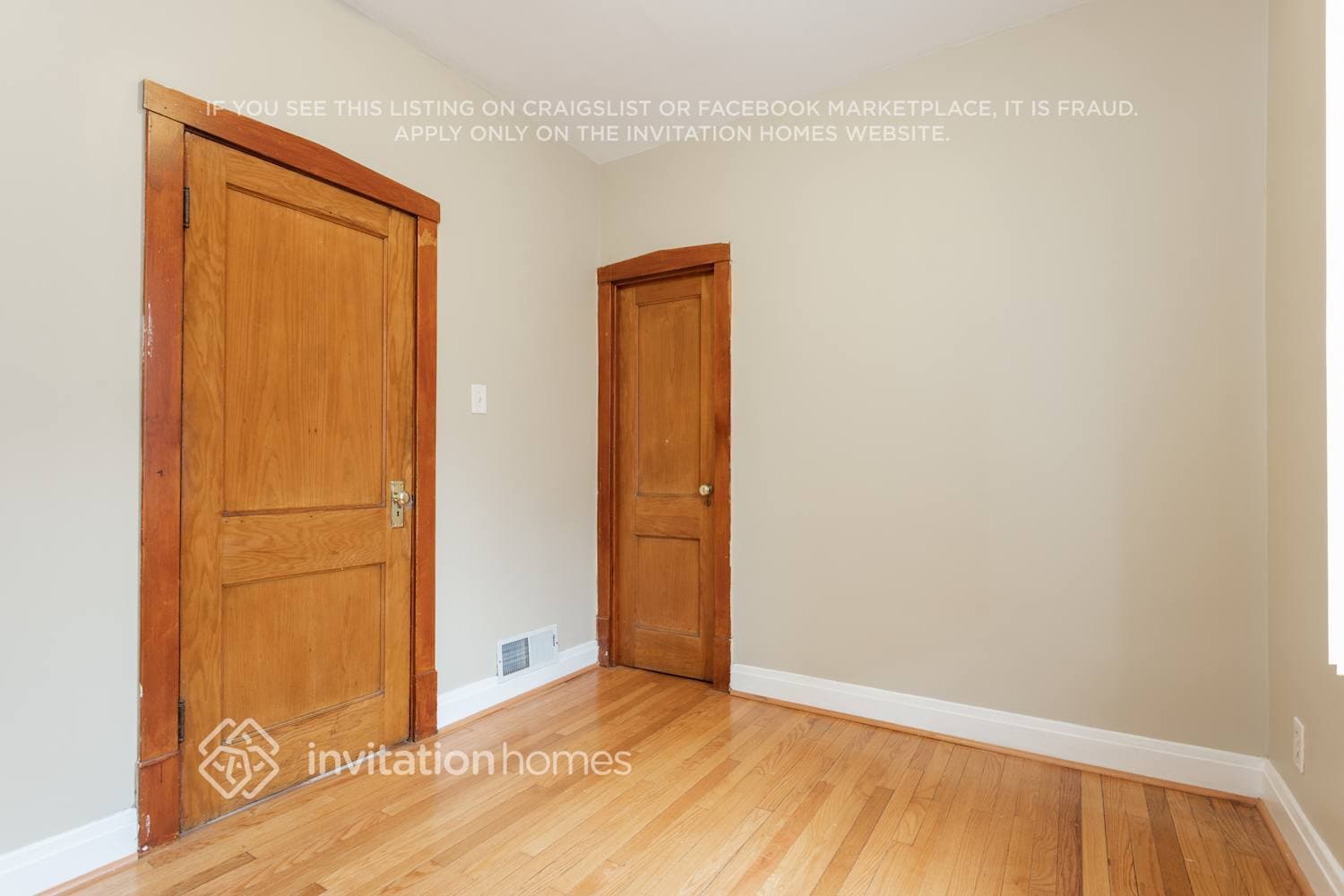 Building Photo - 3820 Wesley Ave