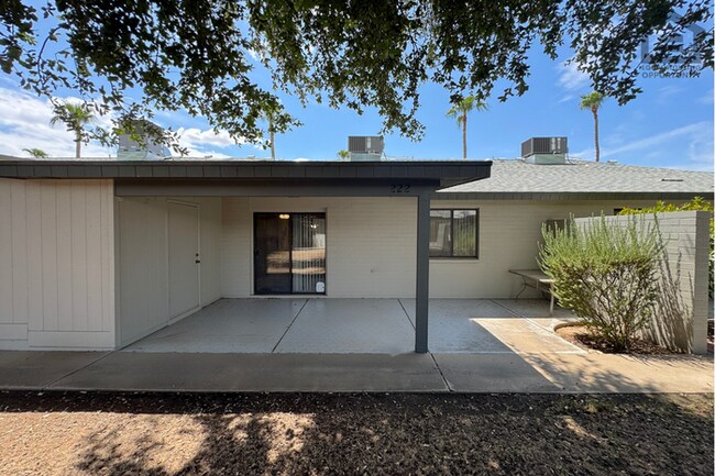 Building Photo - 1Bed/2Bath Furnished House in 55+ Age-Restricted Community in East Mesa!