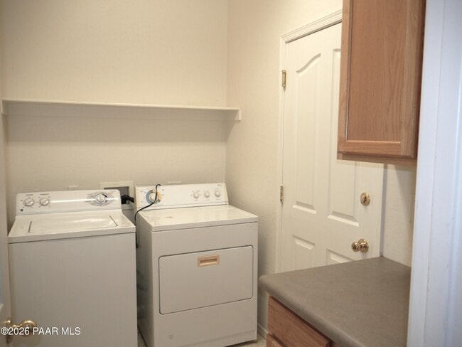 Building Photo - 5474 N Ardmore Ave