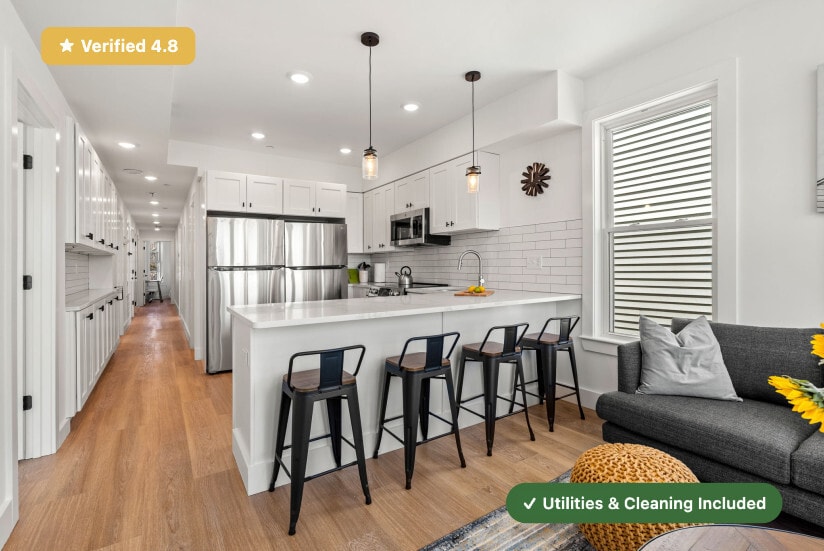 Building Photo - Furnished Private Bedroom with Private Bath in East Boston!