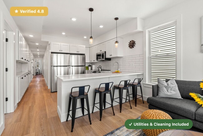 Building Photo - Furnished Private Bedroom with Private Bath in East Boston!