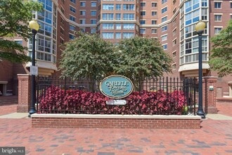 Building Photo - 2151 Jamieson Ave