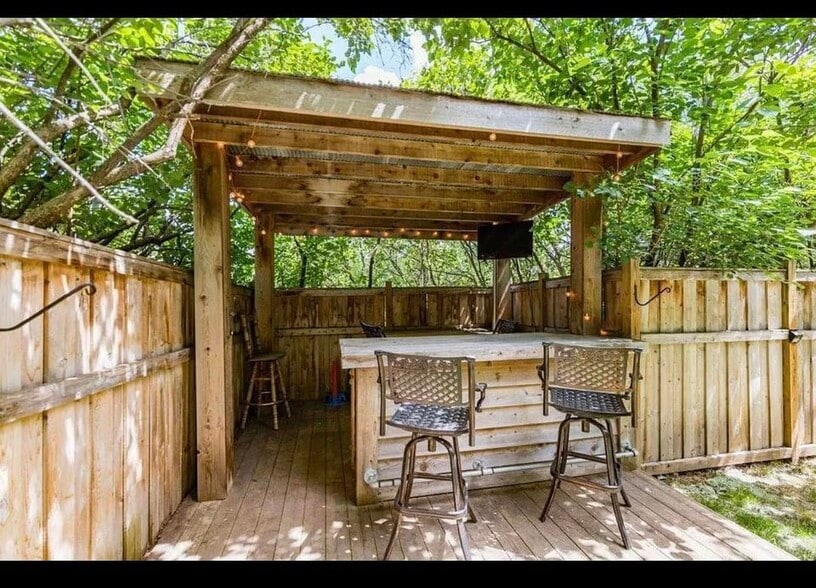 Building Photo - 14803 Peteler Ln