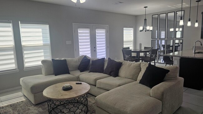 Building Photo - 4225 Gavilan Dr