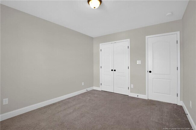 Building Photo - 228 Wentworth Dr