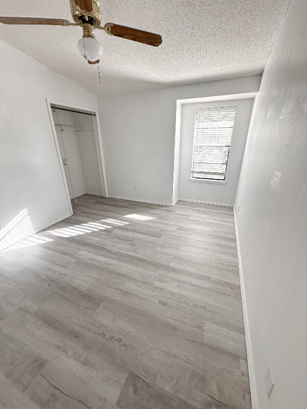 Building Photo - 6040 Grelot Rd