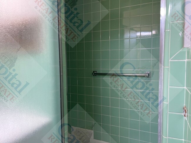 Building Photo - Spacious Home With Classic Charm