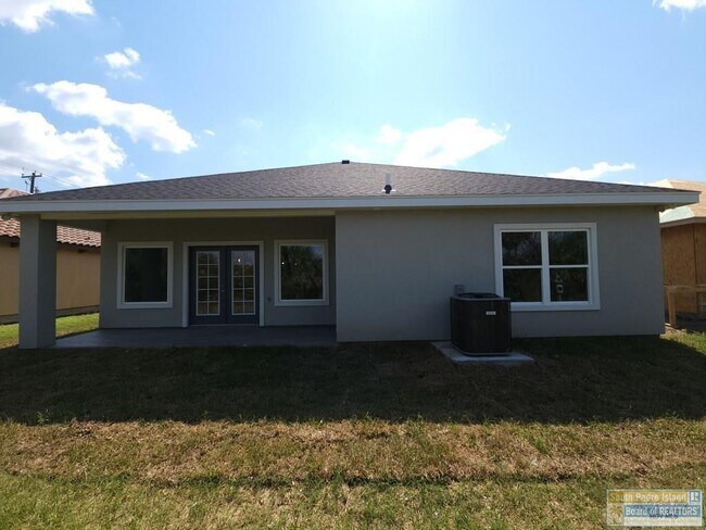 Building Photo - 108 Avenida Escandon