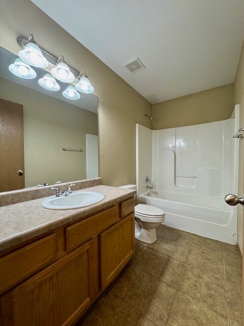 Building Photo - 4204 SW Chapelstone Ave