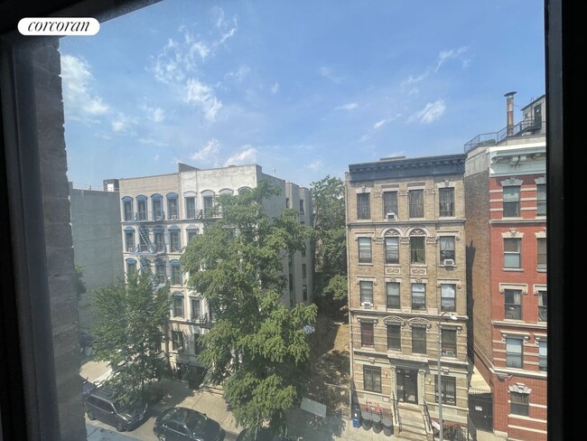 Building Photo - 102 W 138th St