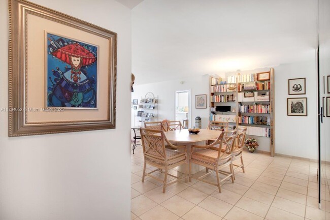 Building Photo - 5005 Collins Ave