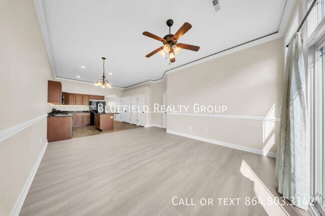 Building Photo - 562 Wesberry Cir