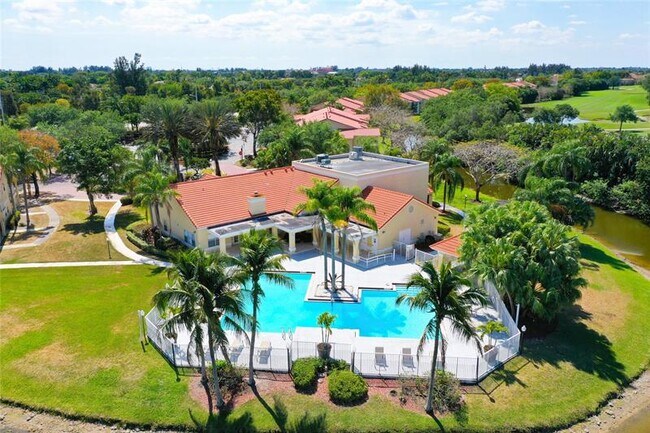 Building Photo - 643 Vista Isles Dr