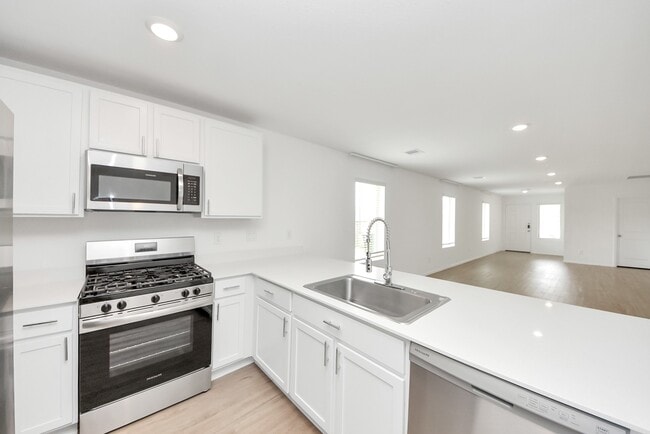 Building Photo - 10910 Bright Beacon Dr
