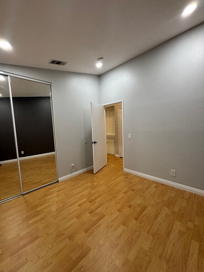 Building Photo - Beautiful Rancho Cucamonga 3 Bedroom/ 2 Bath Home