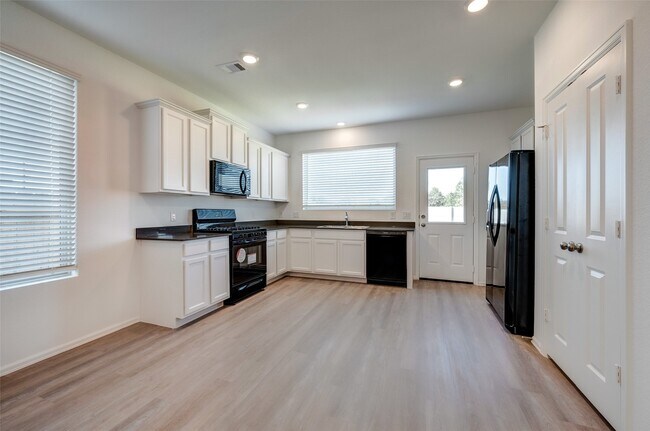 Building Photo - 25414 Katy Gate Ln