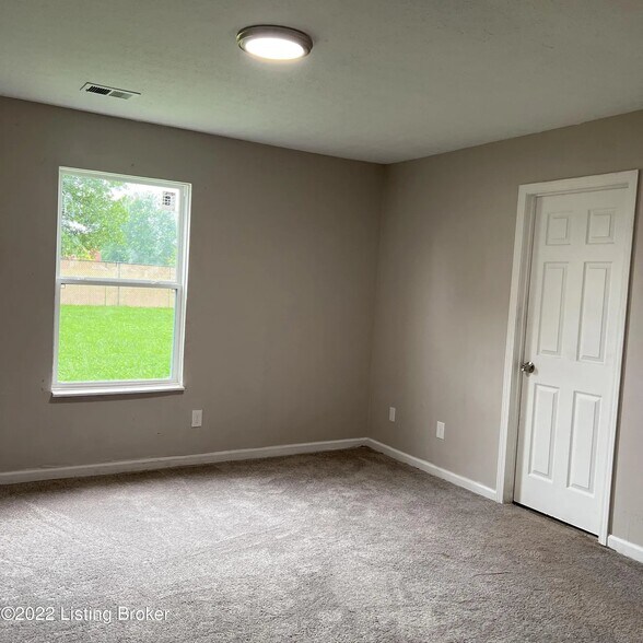 Building Photo - 4613 Beechbrook Rd