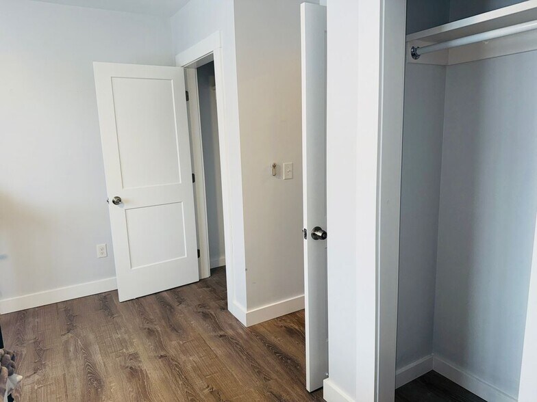 Building Photo - 69 Washington St