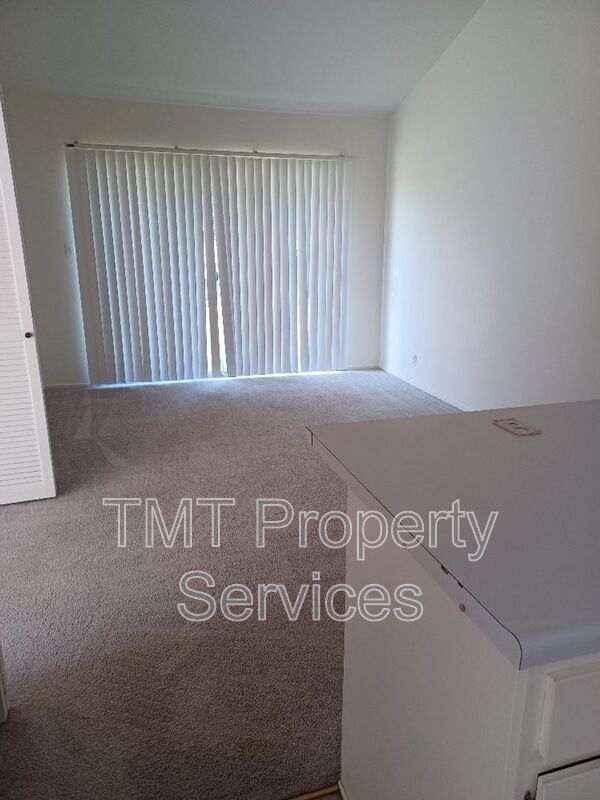 Building Photo - 37 El Mirador Ct