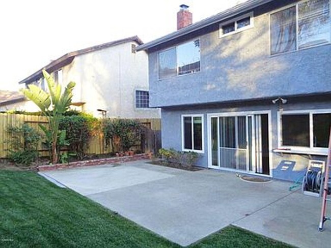 Building Photo - Beautiful Newbury Park 4-bedroom, 3-bathro...