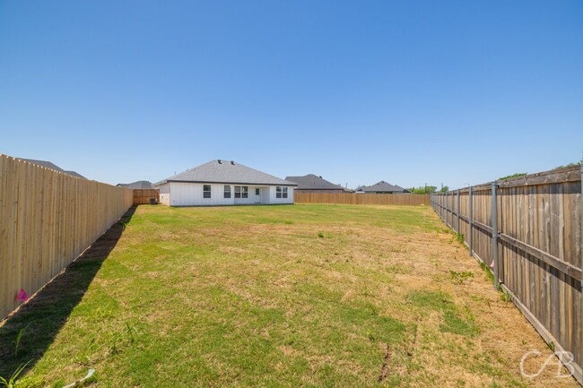 Building Photo - 3698 Yamini Dr
