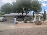 Building Photo - Two Bedroom and Two Bath Home