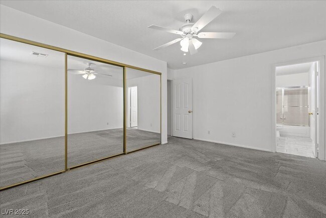 Building Photo - 2623 S Durango Dr