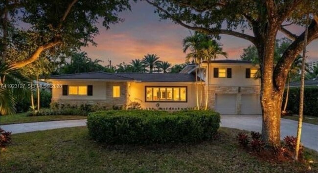 Building Photo - 100 S Prospect Dr