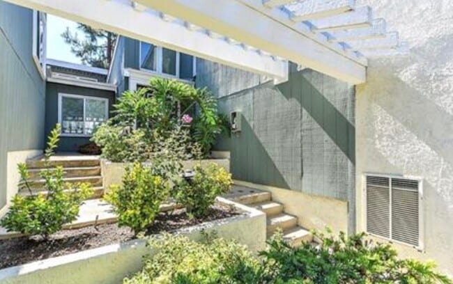 Building Photo - 3445 Hollow Brook Cir