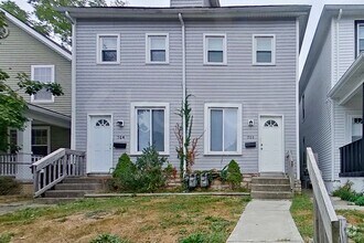 Building Photo - 964-966 Oakwood Ave
