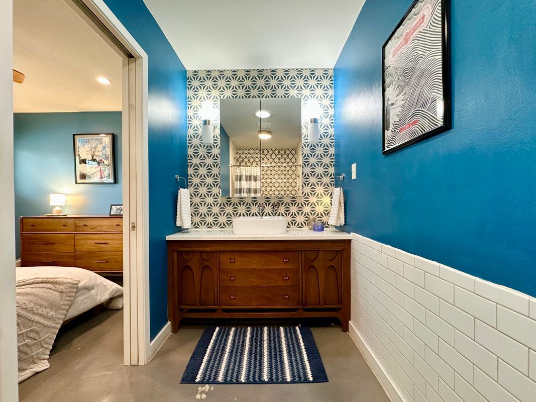 Building Photo - 2707 Ashdale Dr