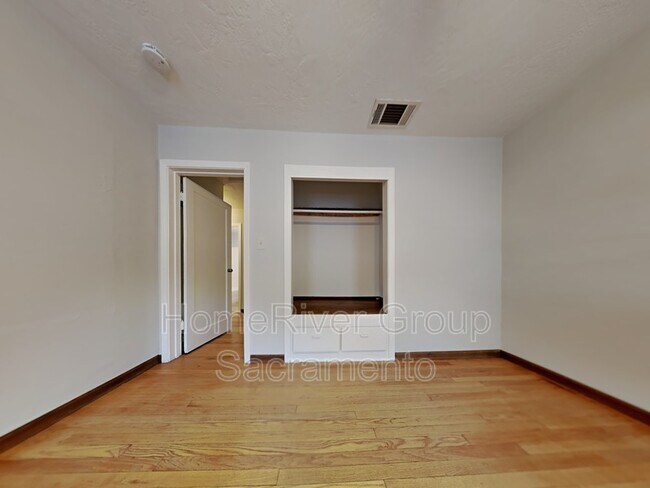 Building Photo - 2600 28th St