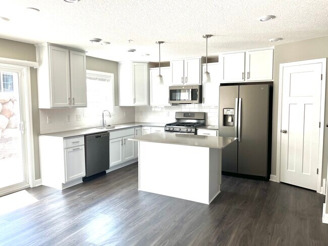 Building Photo - 9662 Canter Ct