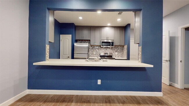 Building Photo - 2984 Holly Hall St