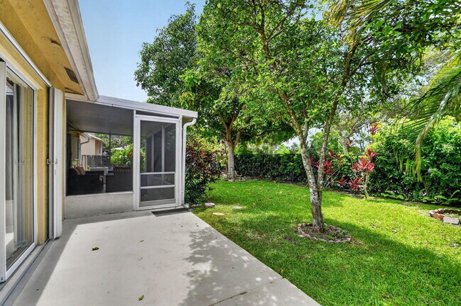 Building Photo - 1080 Salmon Isle