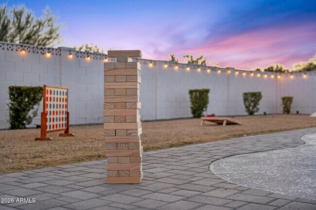 Building Photo - 8513 E Indianola Ave