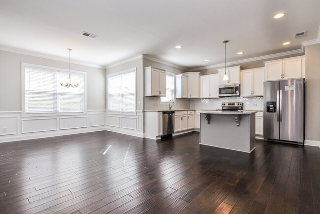 Building Photo - 57 Ravencliff Ridge