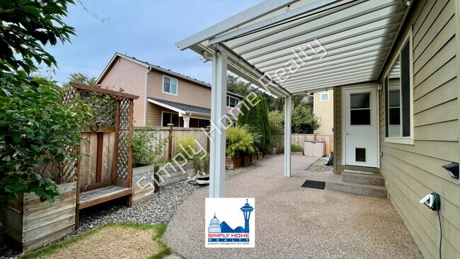 Building Photo - Step Inside to Style, Space & Everyday Comfort!