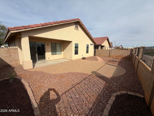 Building Photo - 4662 Redwood St