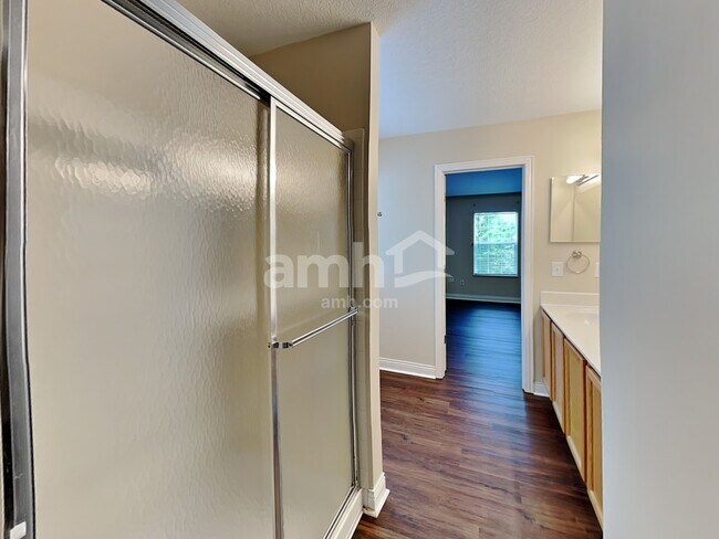 Building Photo - 7233 Hillmont Dr