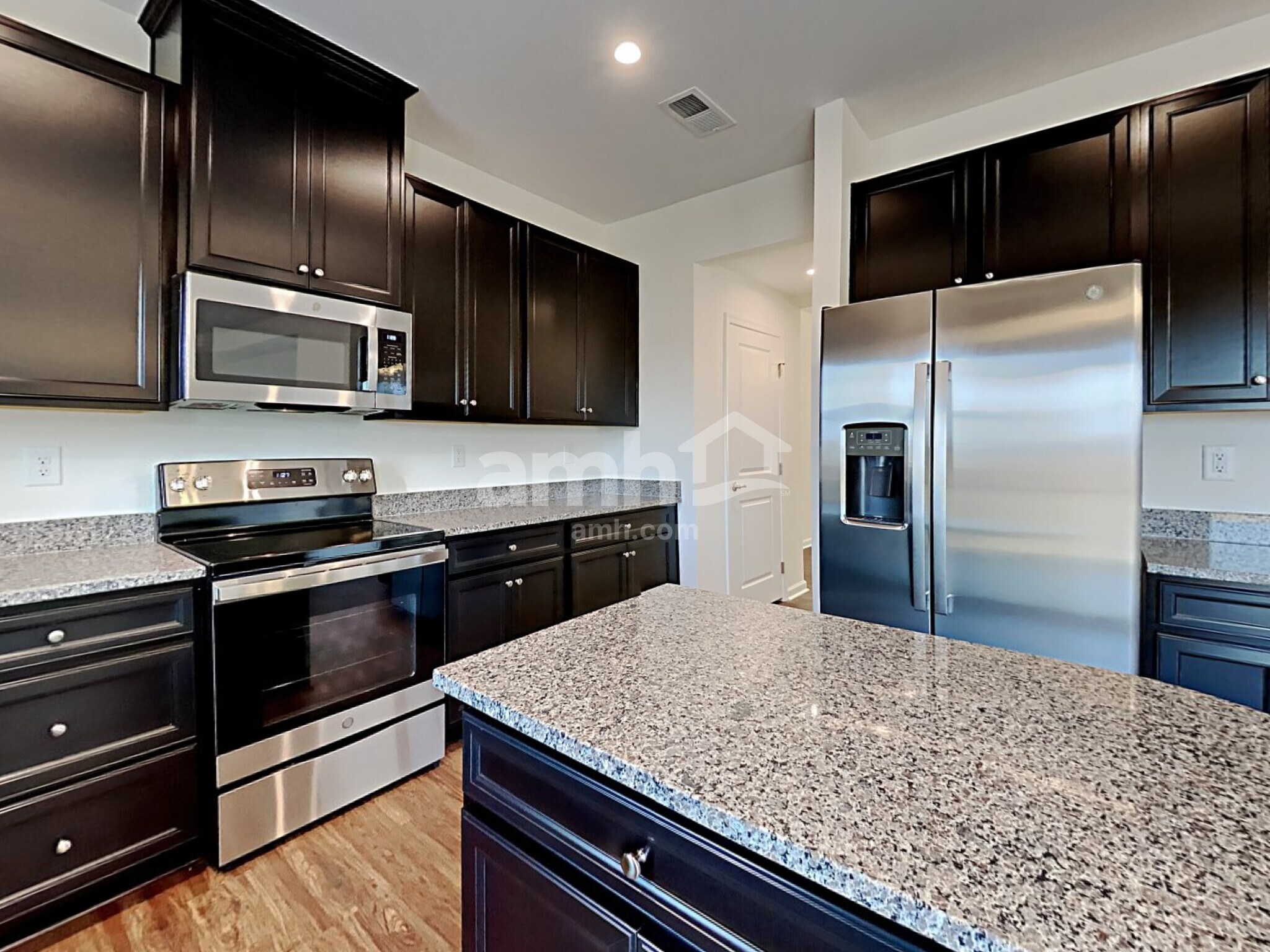 Building Photo - 5057 Twin River Dr