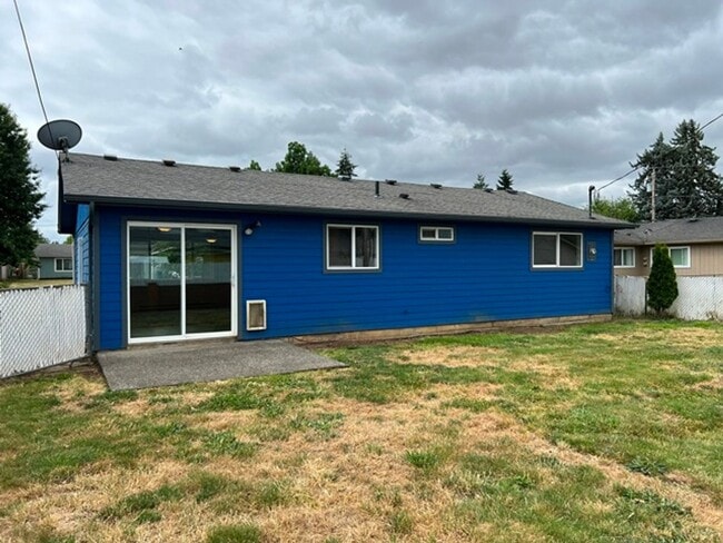 Building Photo - 385 Dianne Ct