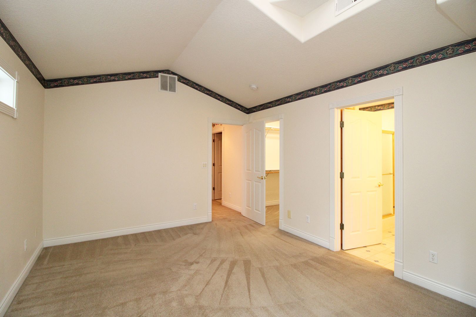 Building Photo - 1209 SE Sherrett St