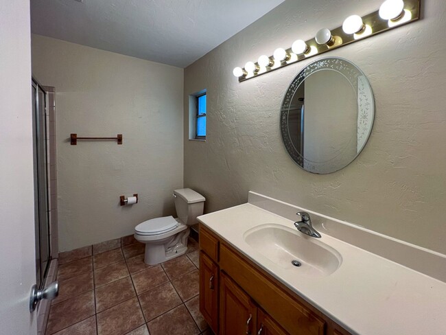 Building Photo - 4BR/3BA with Detached Garage Conversion Av...