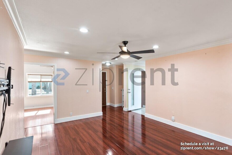 Building Photo - 1656 Messina Dr