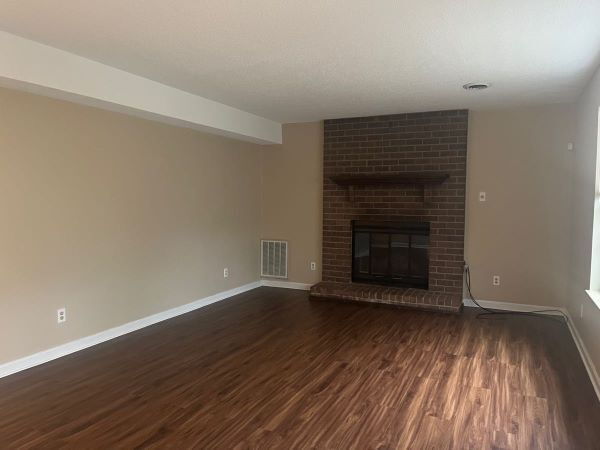 Building Photo - Farragut Bent Tree S/D 3 bed/2 bath