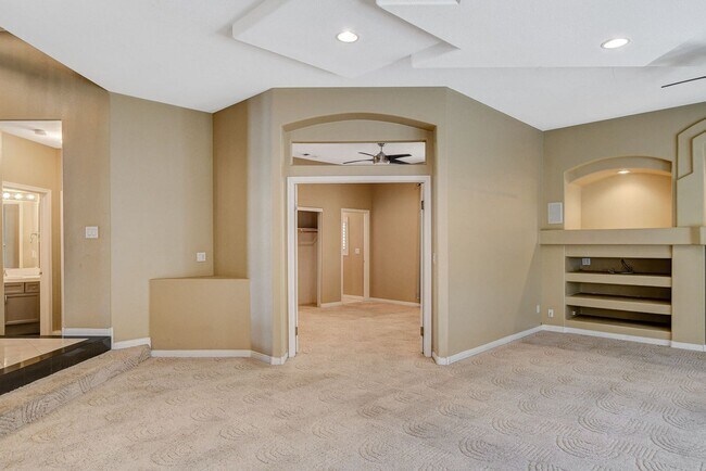 Building Photo - Luxury 5-Bedroom Guard-Gated Home with Pool, Spa & 3 En-Suite Bedrooms